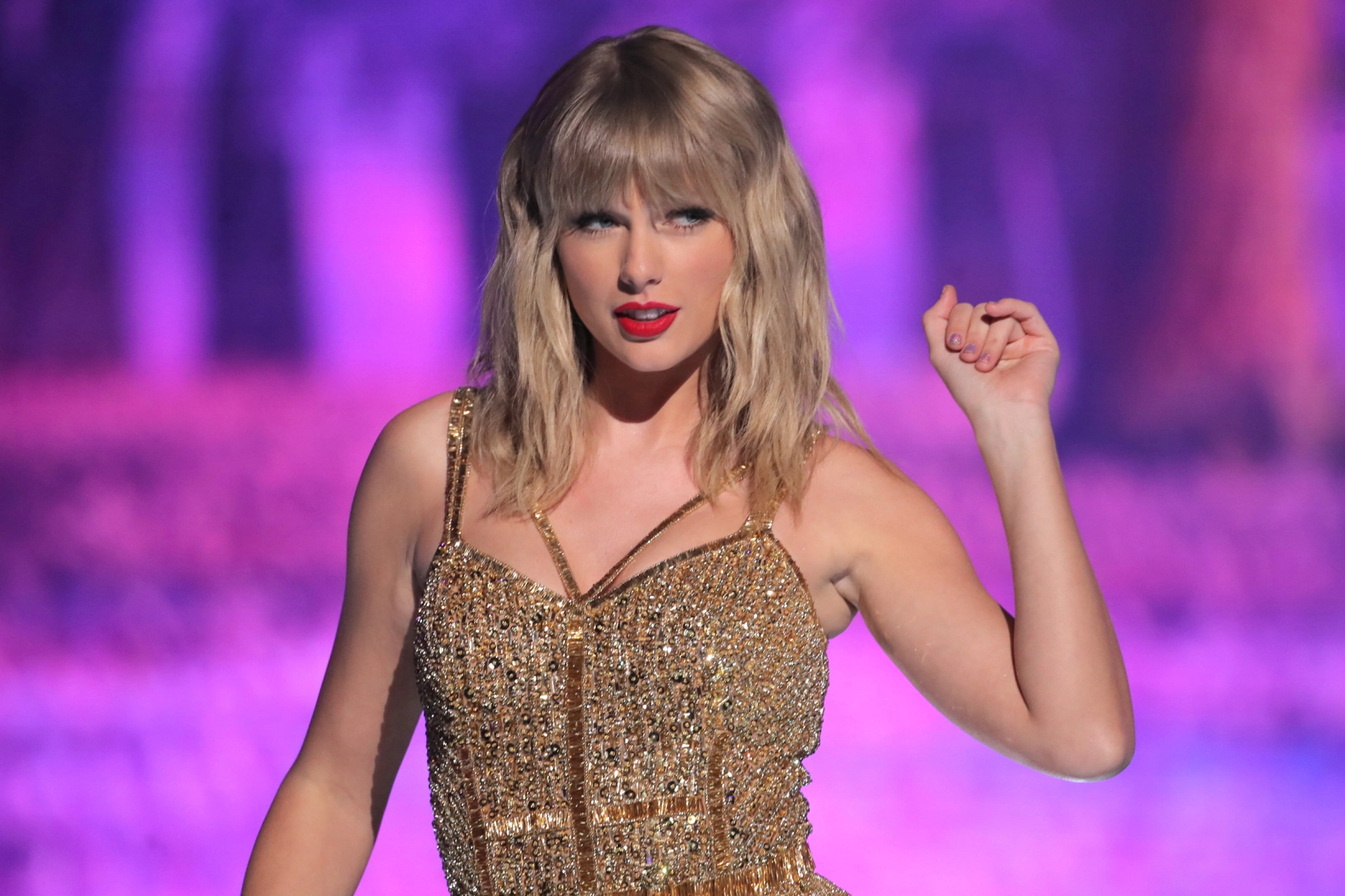 You are currently viewing Taylor Swift Becomes Second Richest Female In Music